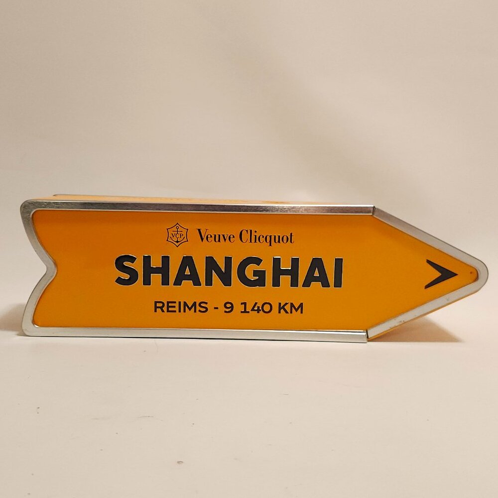 VEUVE CLICQUOT SHANGHAI Destination Arrow Tin Champagne Tin